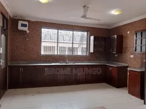 5bdrm House in Kunduchi for rent