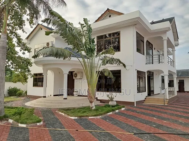 5bdrm House in Kunduchi for rent