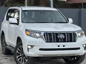 Toyota Land Cruiser Prado 2023 White