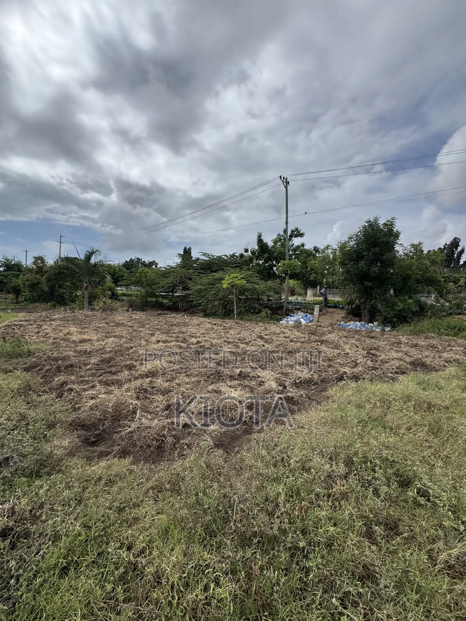 Ununio Investment Road Plot