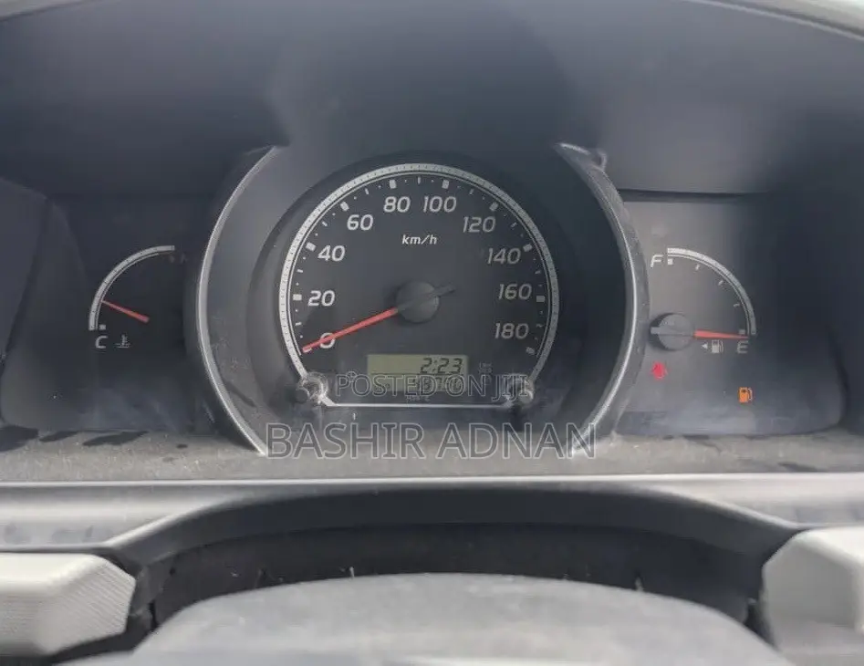 Toyota HiAce 2012 Silver
