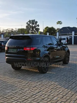 Land Rover Discovery 2019 Matt Black