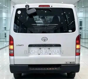 Toyota HiAce 2010 Silver