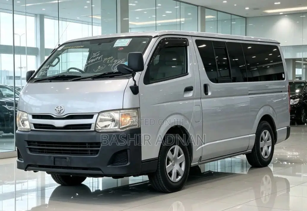 Toyota HiAce 2010 Silver