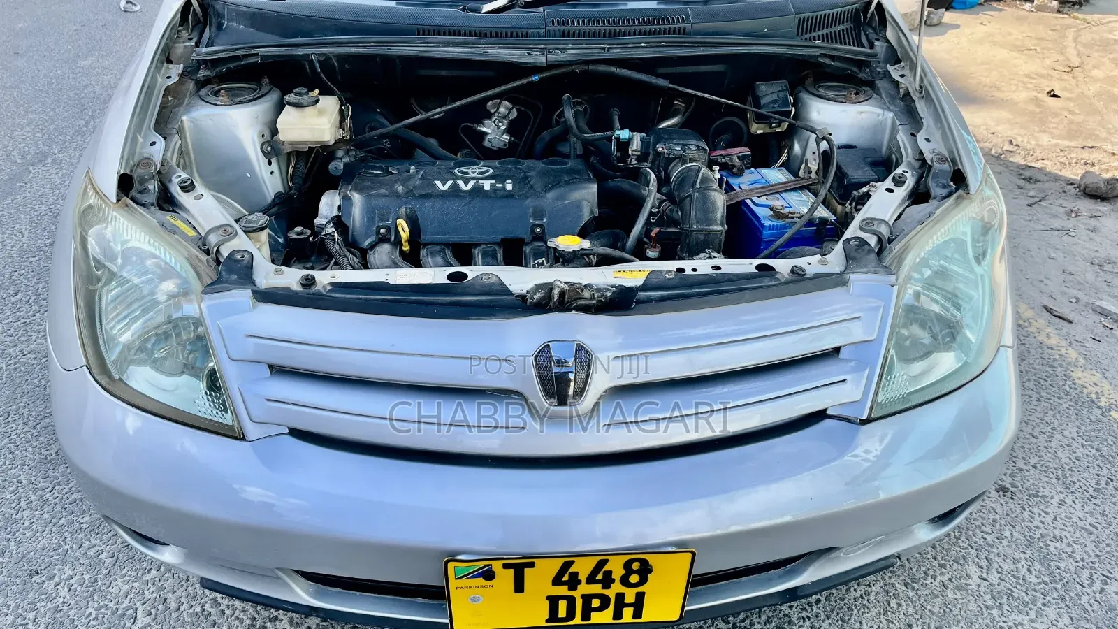 Toyota IST 2004 Silver