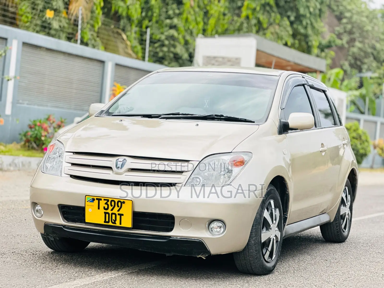 Toyota IST 2005 Silver