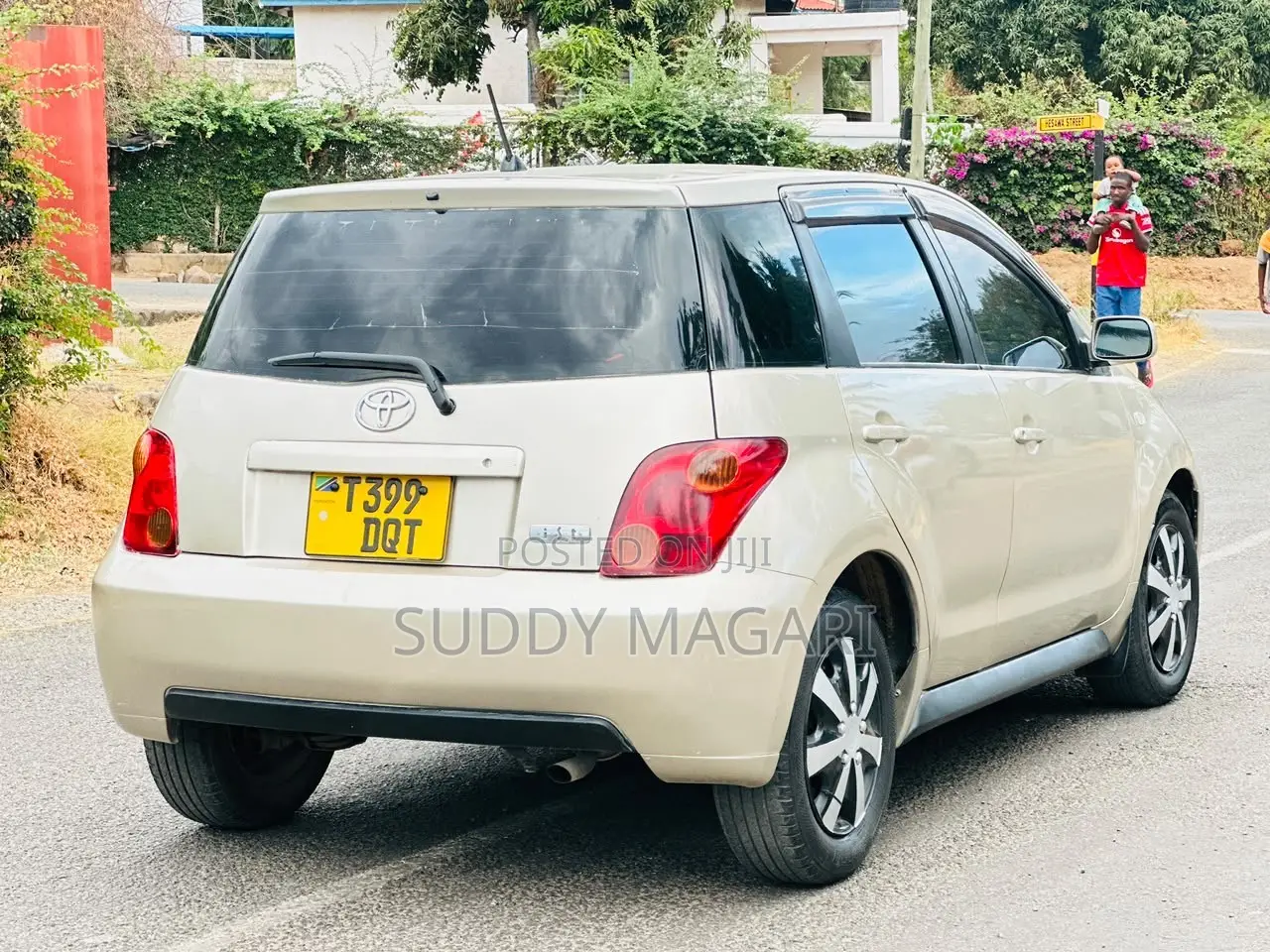 Toyota IST 2005 Silver