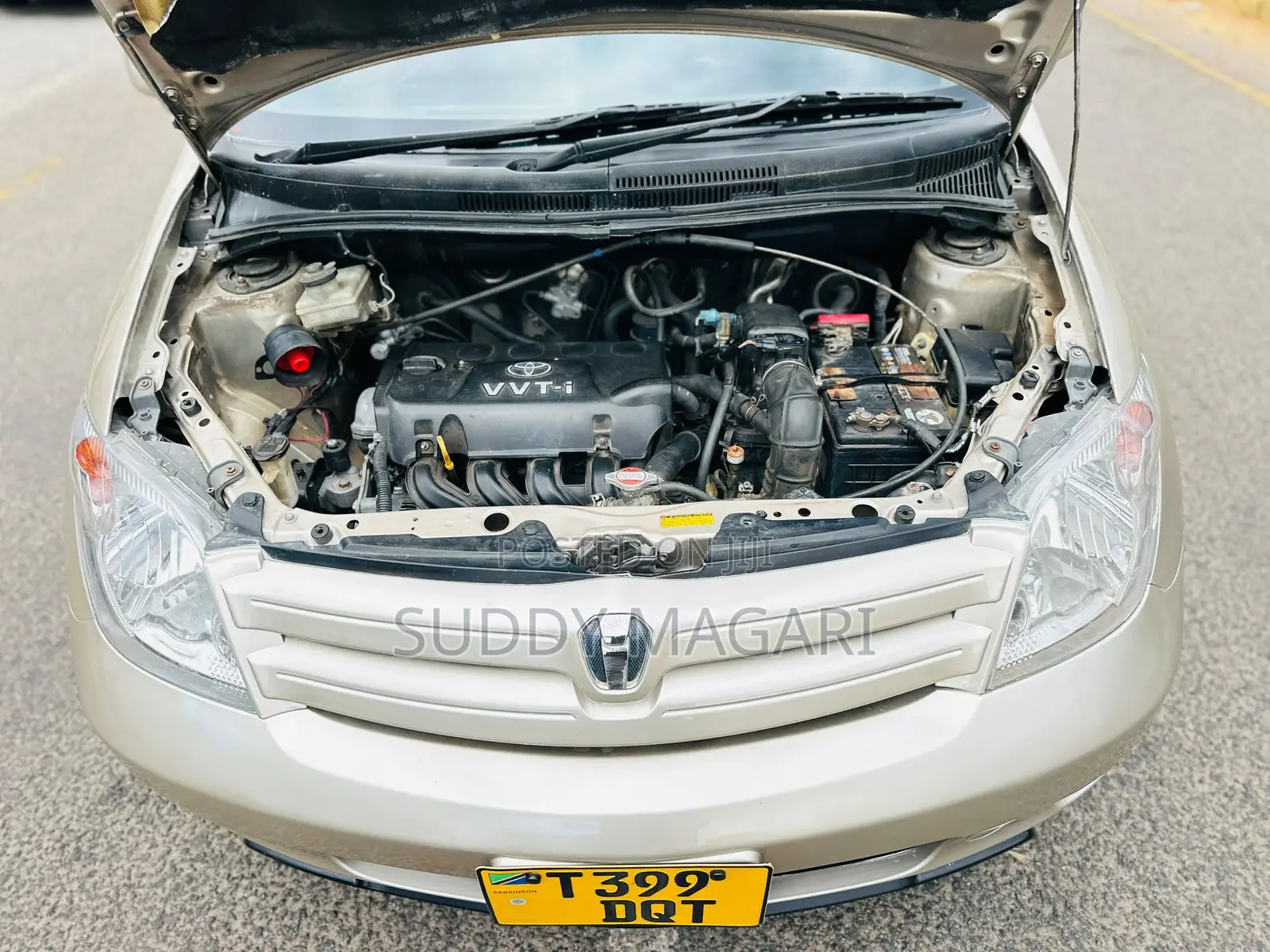 Toyota IST 2005 Silver