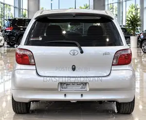 Toyota Vitz 1.3 FWD 3dr 2001 Silver