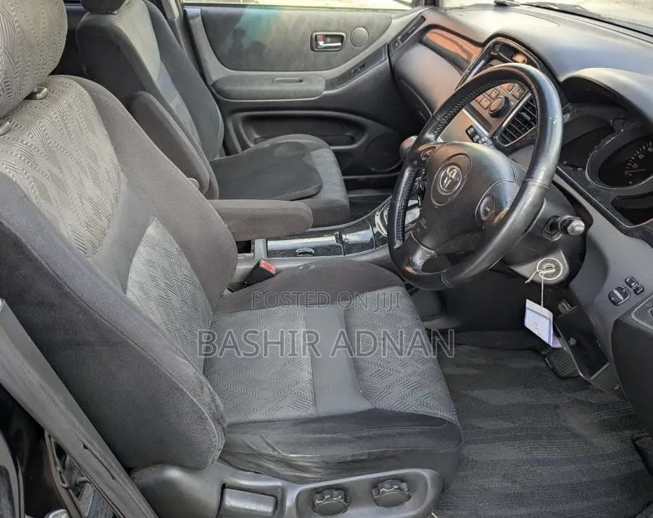 Toyota Kluger 2001 Black