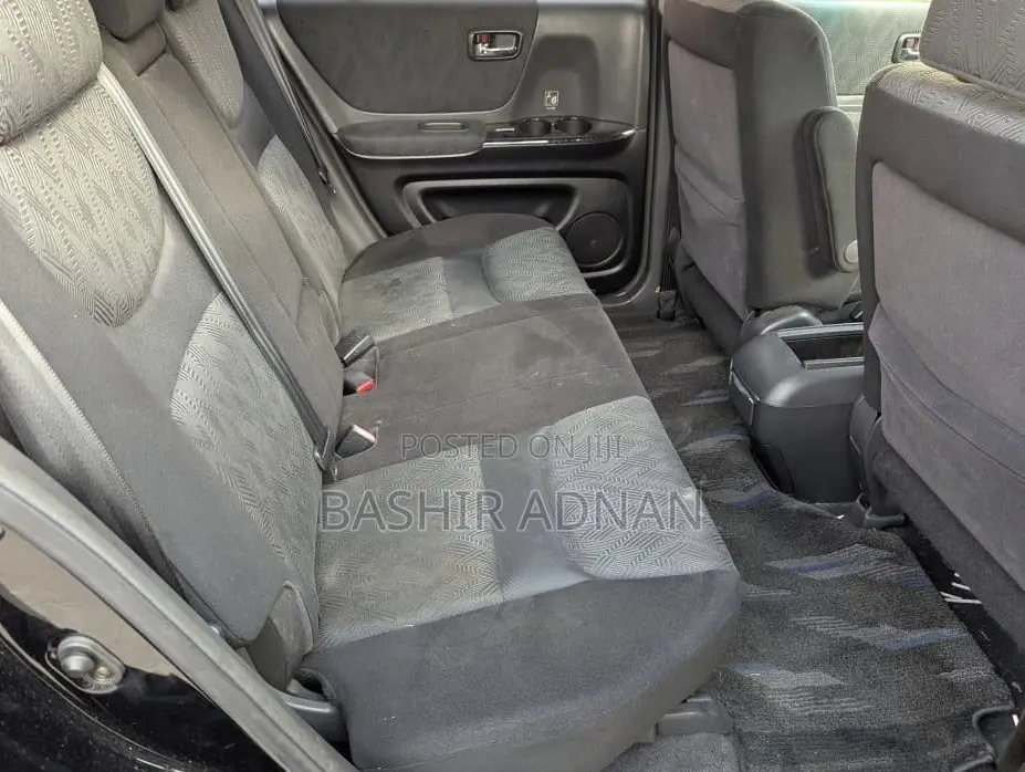 Toyota Kluger 2001 Black
