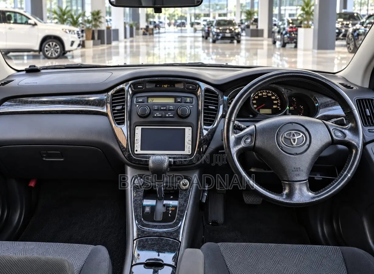 Toyota Kluger 2001 Black