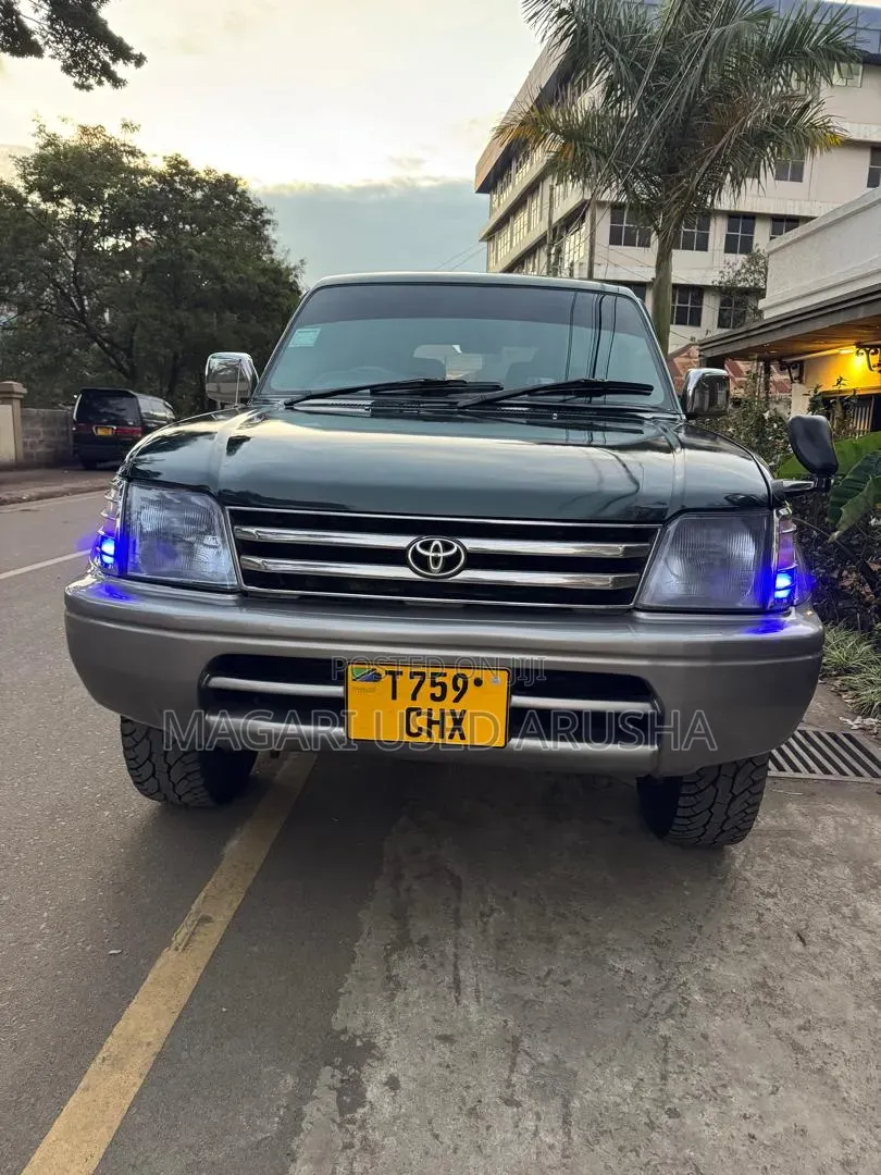 Toyota Land Cruiser Prado 2002 Green