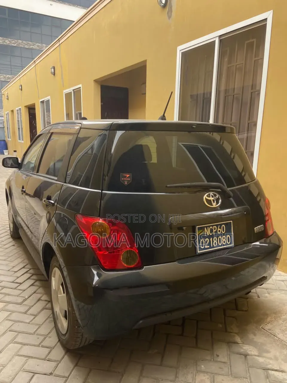 Toyota IST 2004 Black