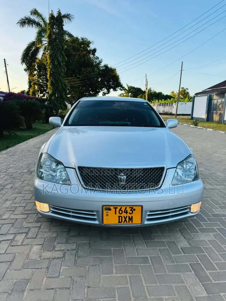 Toyota Crown Royale 2005 Silver
