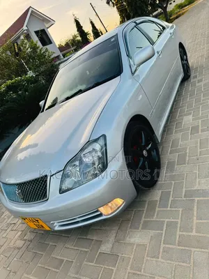 Toyota Crown Royale 2005 Silver
