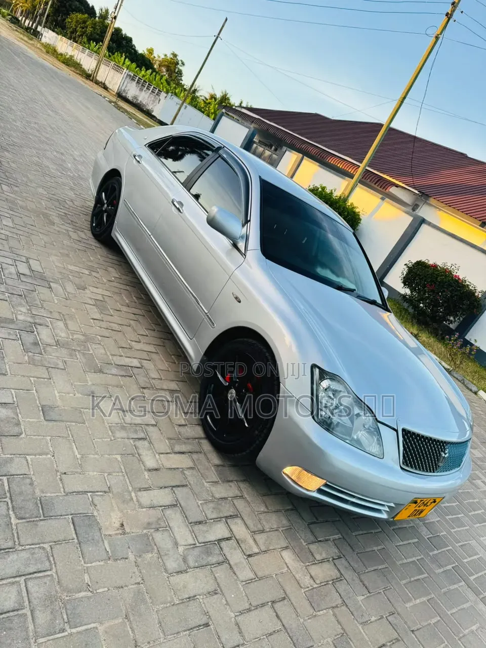 Toyota Crown Royale 2005 Silver