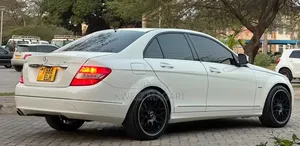 Mercedes-Benz C-Class 2007 White