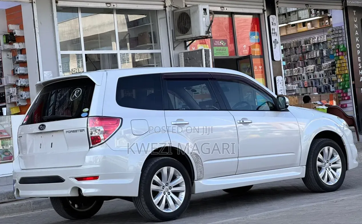 Subaru Forester 2011 White