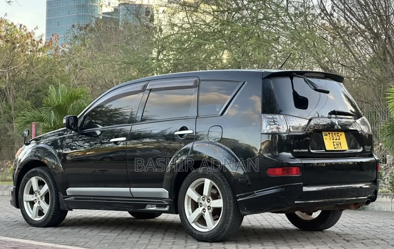 Mitsubishi Outlander 2.4 2009 Black