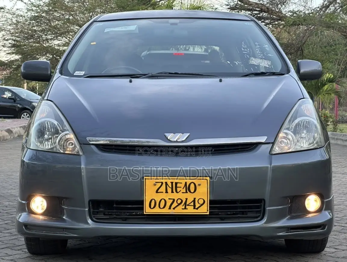 Toyota Wish 2004 Gray