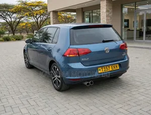 Volkswagen Golf 2014 Blue