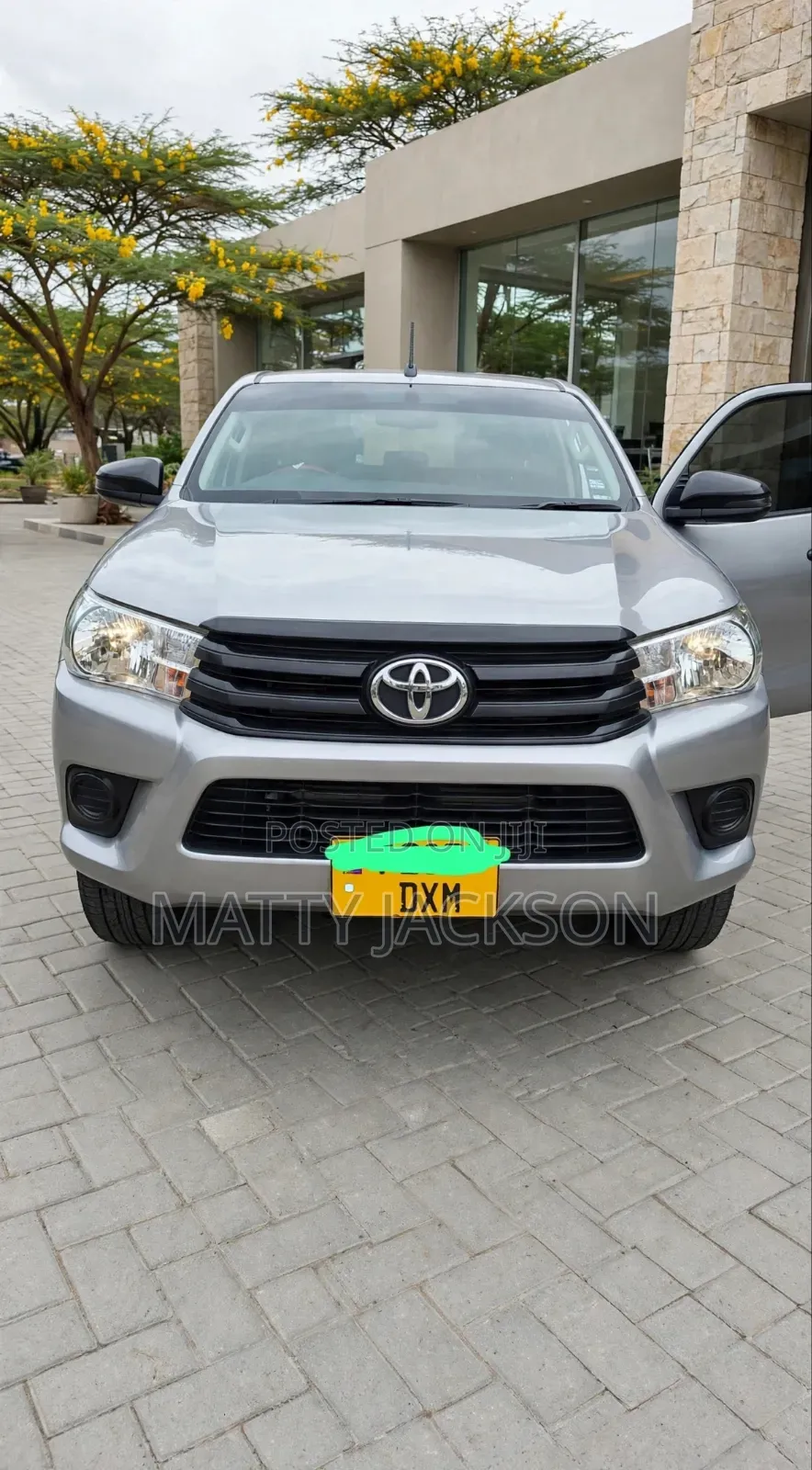 Toyota Hilux 2021 Gray