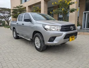 Toyota Hilux 2021 Gray