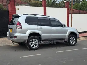 Toyota Land Cruiser Prado 2004 Silver