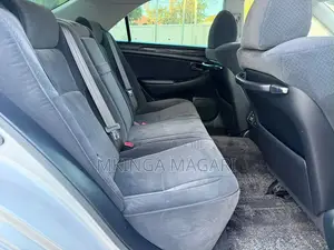 Toyota Crown 2006 Silver