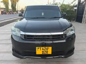 Toyota Corolla Rumion 2011 Black