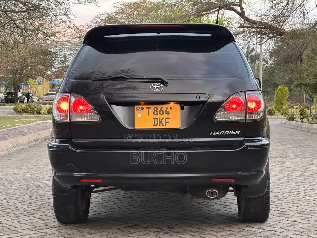 Toyota Harrier 2002 Black