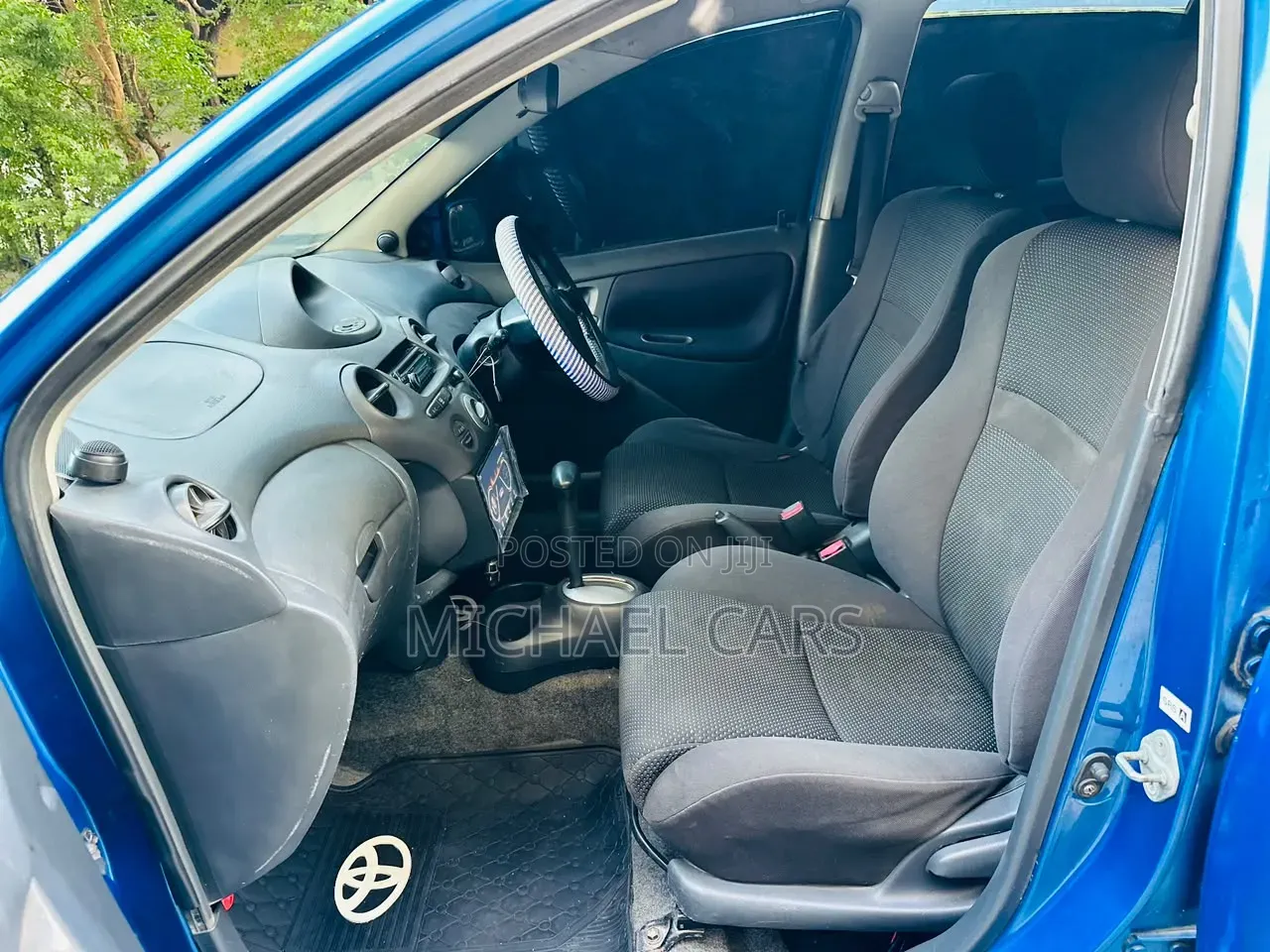 Toyota Vitz 2003 Blue