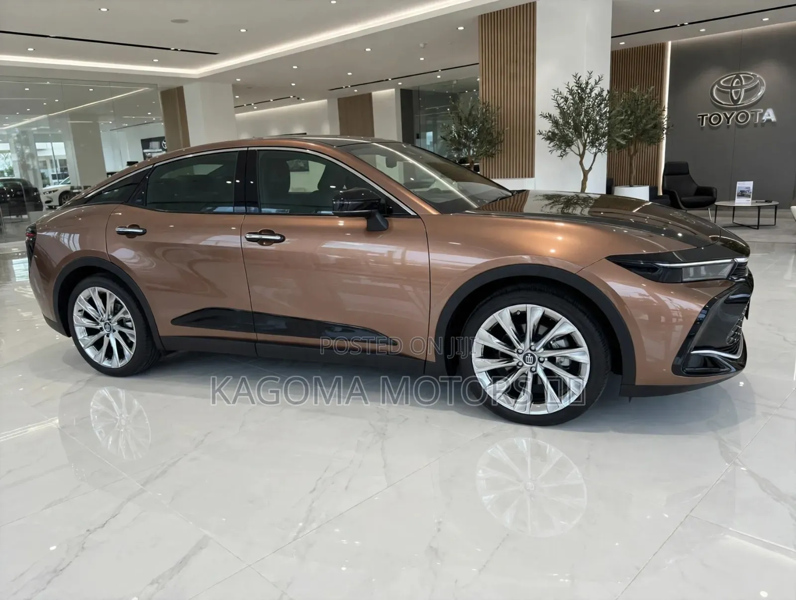 Toyota Crown 2025 Beige