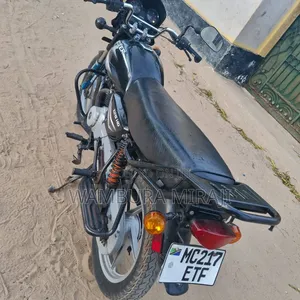 Bajaj Boxer 125 2026 Black