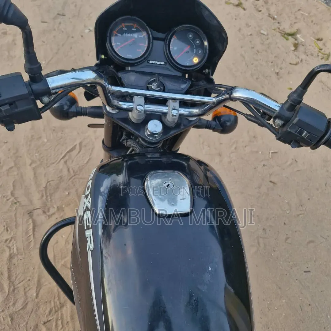 Bajaj Boxer 125 2026 Black