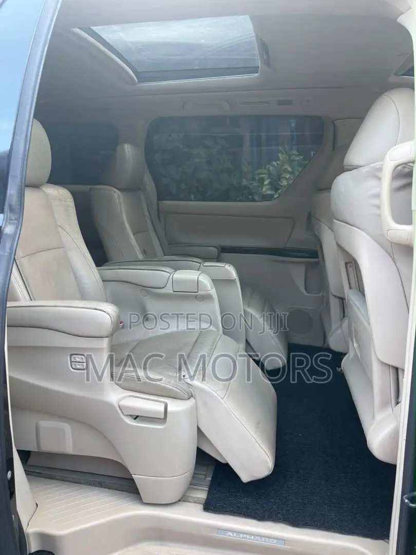 Toyota Alphard 2012 Black
