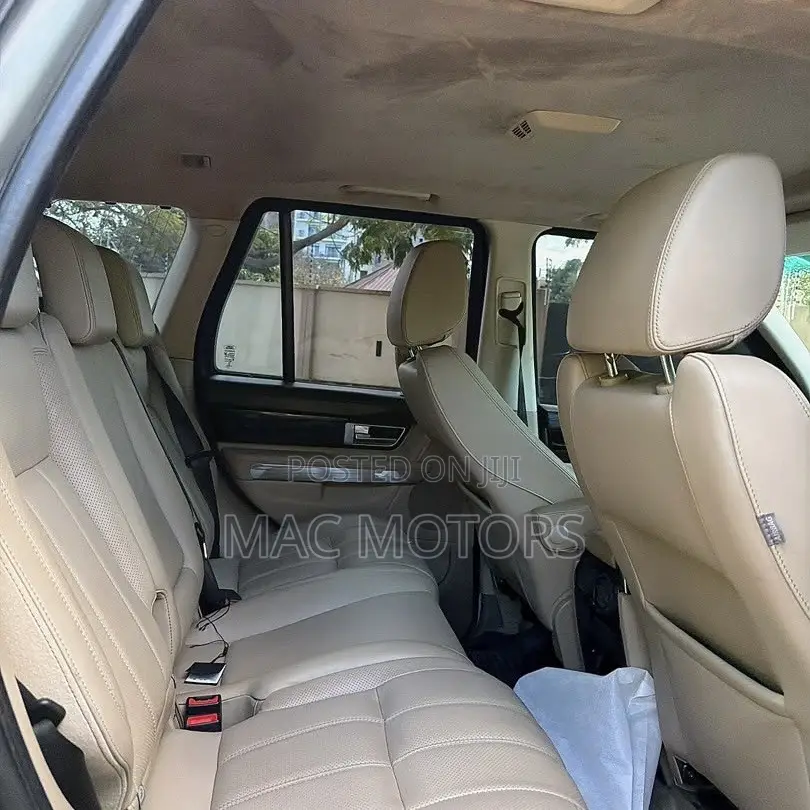 Land Rover Range Rover Sport 2012 Silver