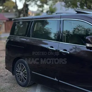 Nissan Elgrand SV Premium 2014 Black