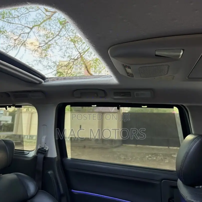Nissan Elgrand SV Premium 2014 Black