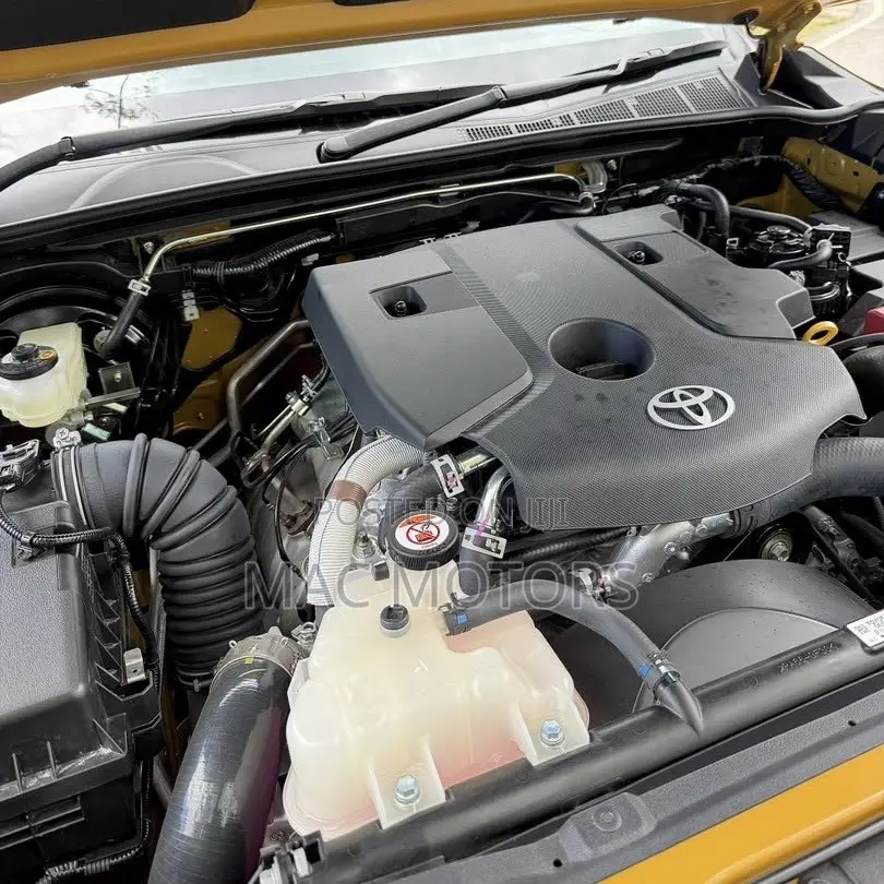 New Toyota Hilux 2026 Orange