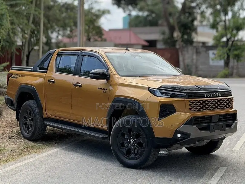 New Toyota Hilux 2026 Orange