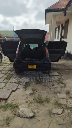 Toyota Passo 1.0 AWD 2005 Black