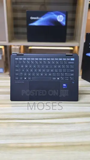 Laptop HP OmniBook Ultra Flip 14" 16GB Intel Core i7 SSD 1T