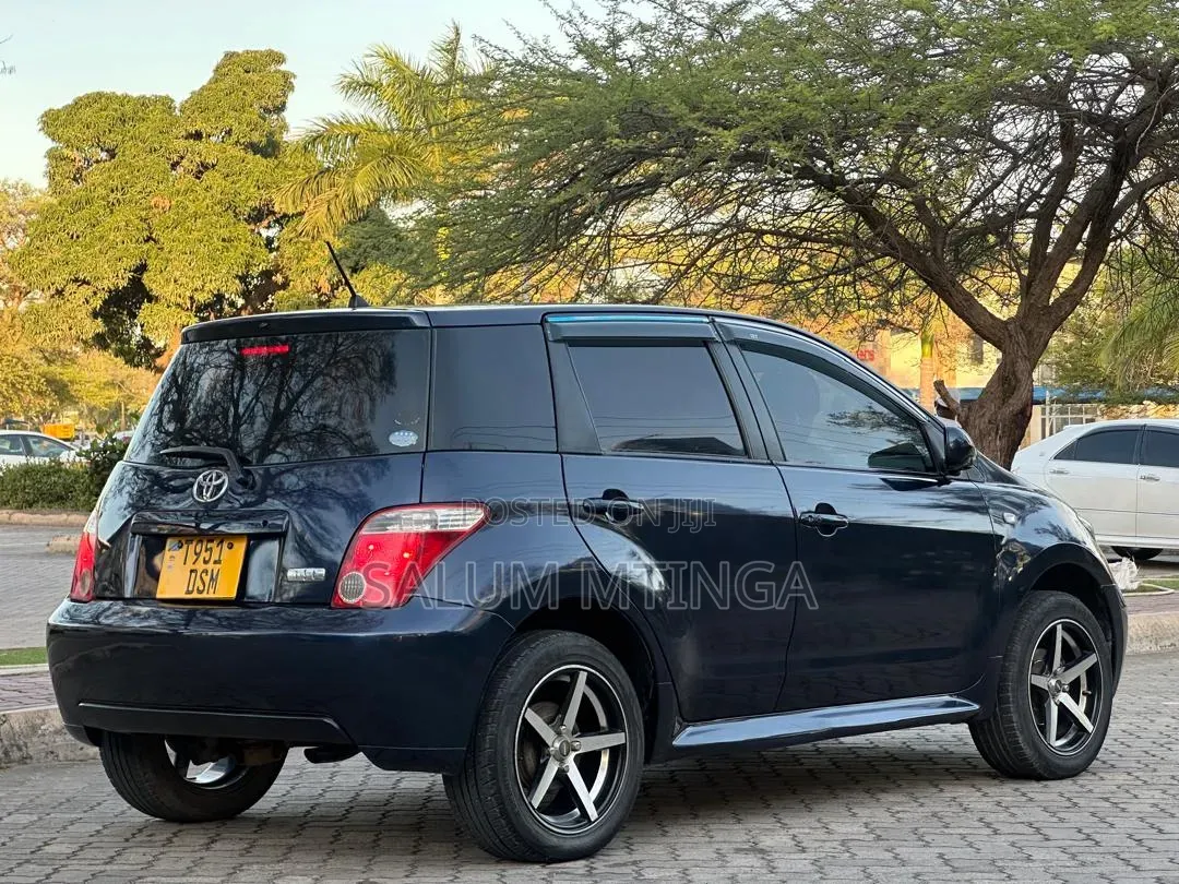 Toyota IST 2006 Blue