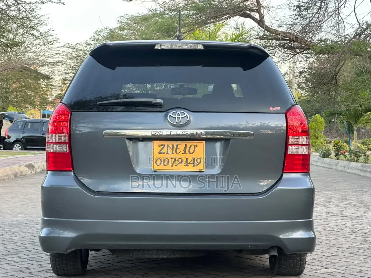 Toyota Wish 2004 Gray