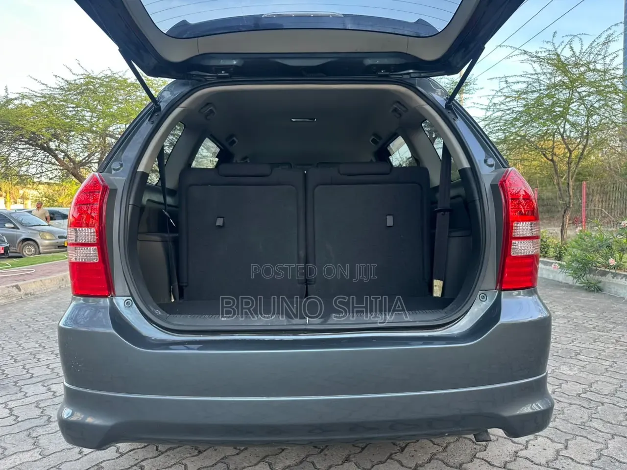 Toyota Wish 2004 Gray