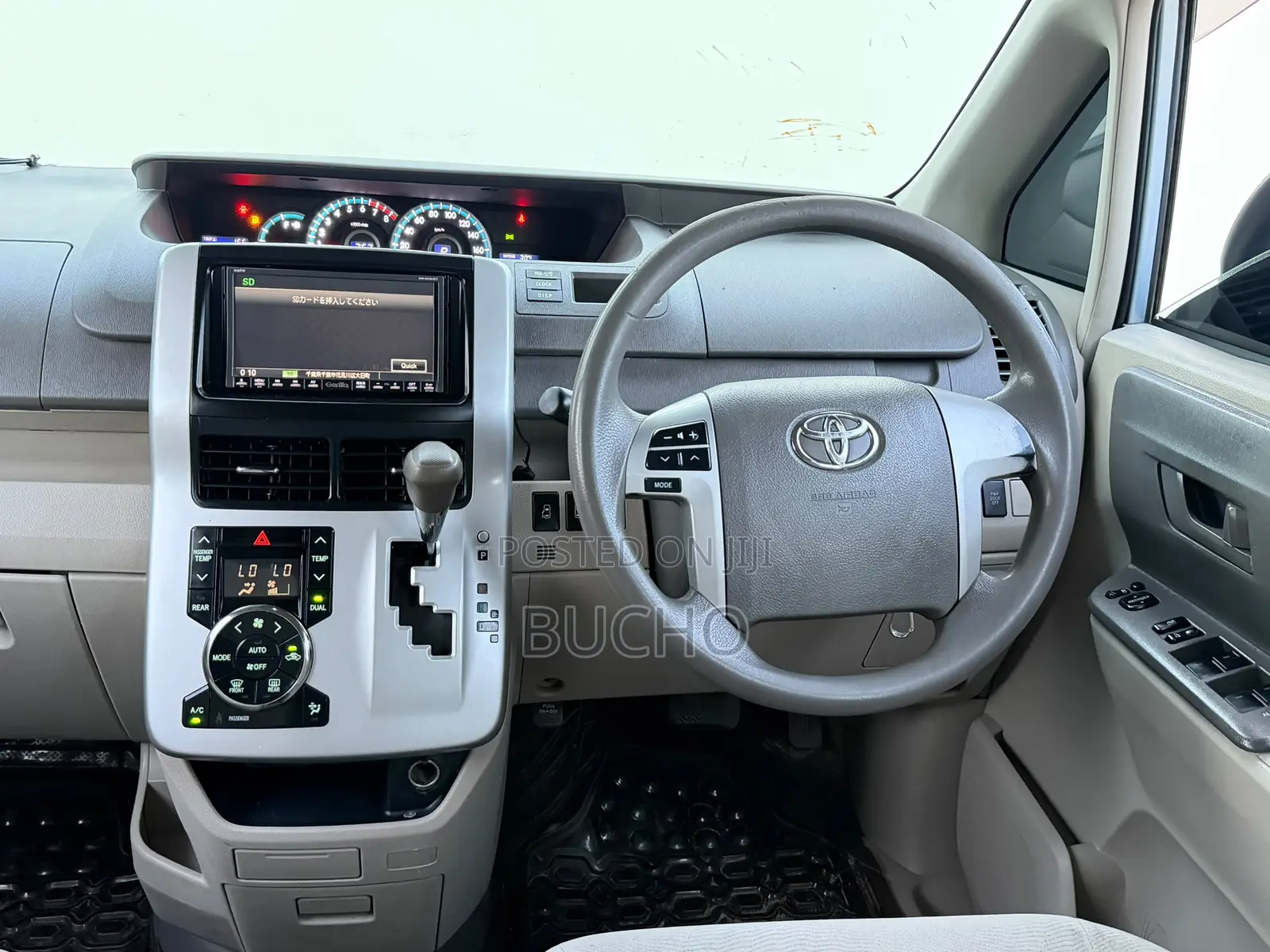 Toyota Noah 2010 Blue