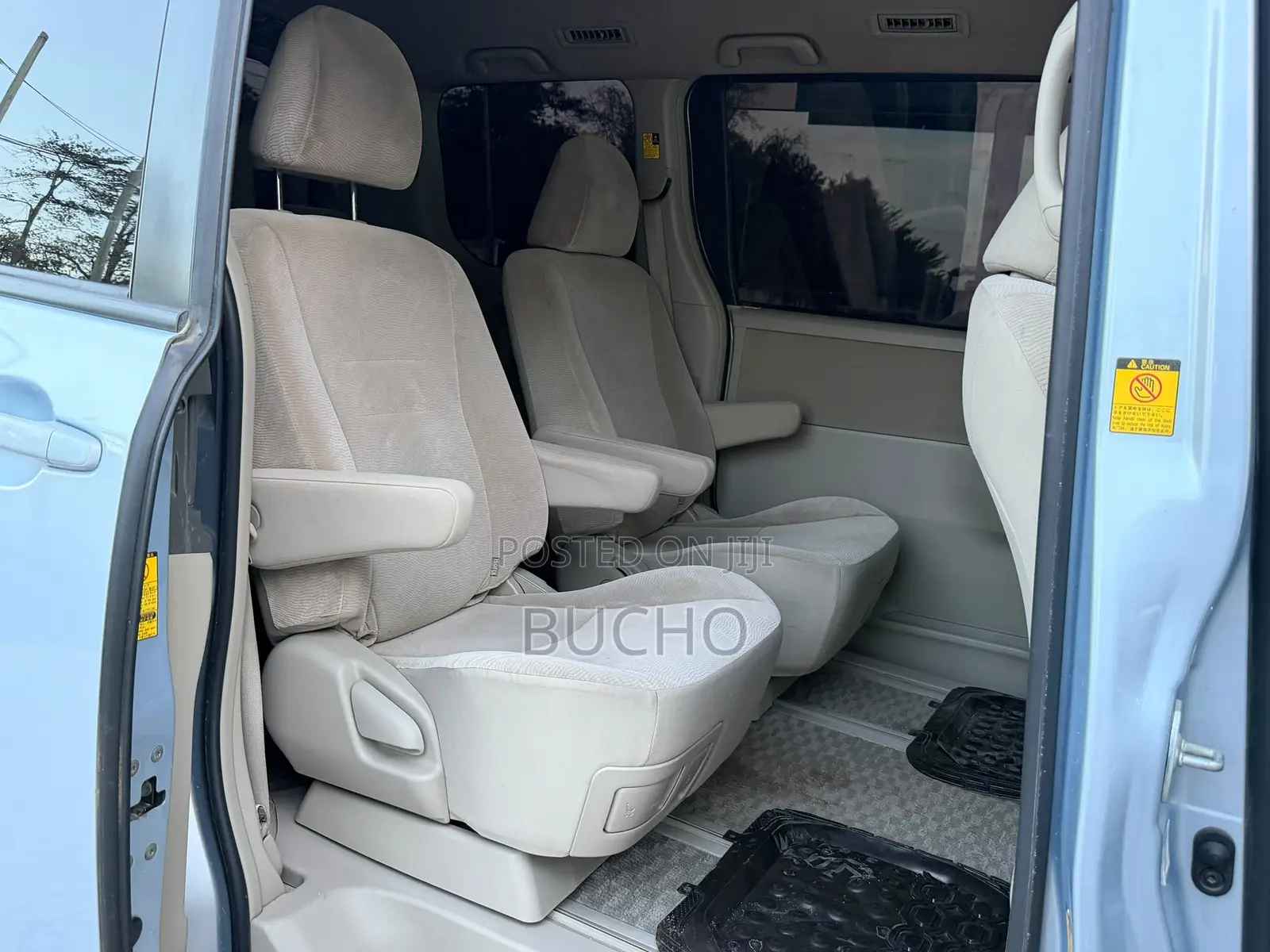 Toyota Noah 2010 Blue