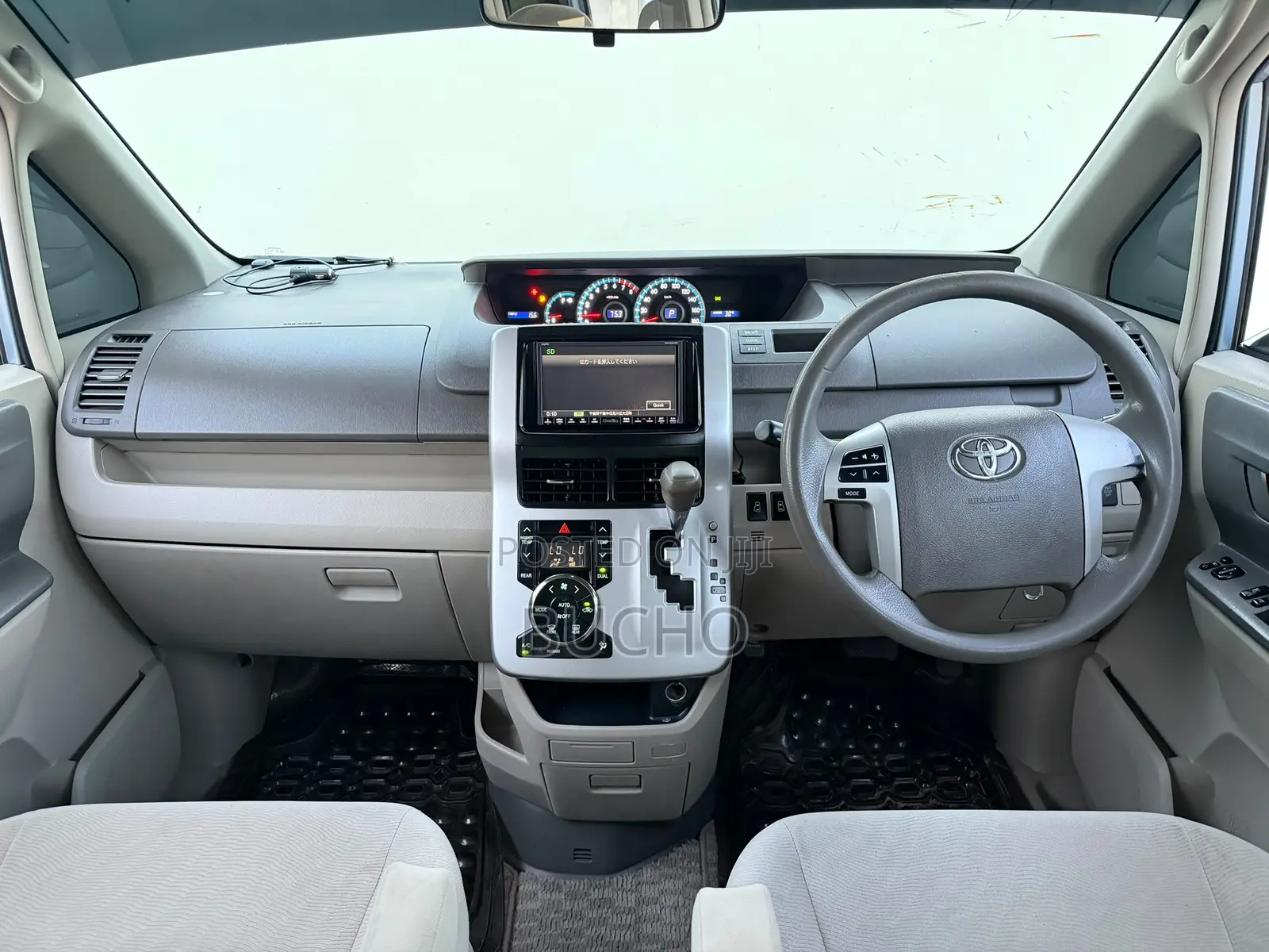 Toyota Noah 2010 Blue